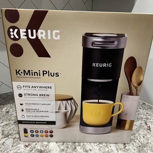 Keurig Mini Plus Single serve Coffee Maker